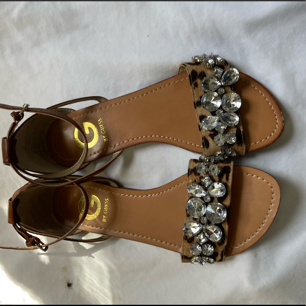 Guess Marciano rhinestone natural leather sandal size 6